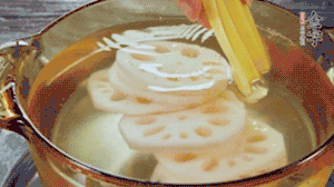 źˮ˳죬ʢˮ